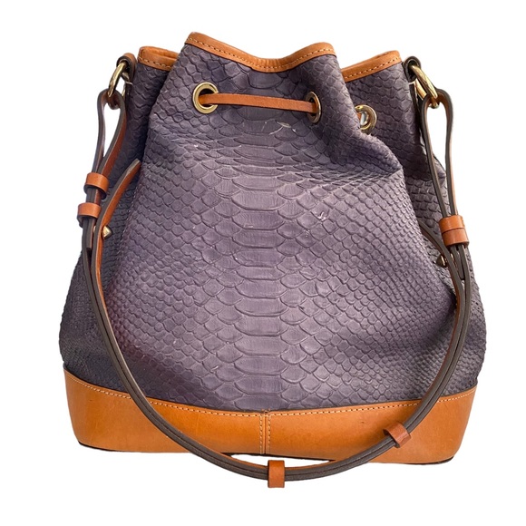 Dooney and Bourke drawstring bucket Snakeskin Texture Shoulder Bag - Picture 4 of 16